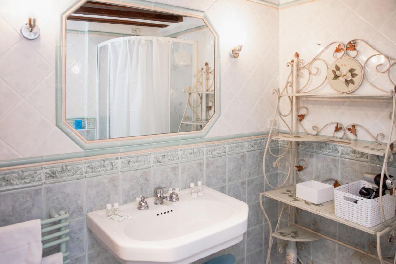 Appartamenti Superior In Via Garibaldi By Bricola Apartments Wenecja Zewnętrze zdjęcie